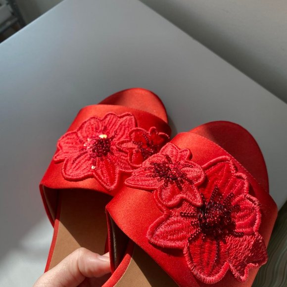 Red silk satin embellished slides in 12 - Picture 2 of 4